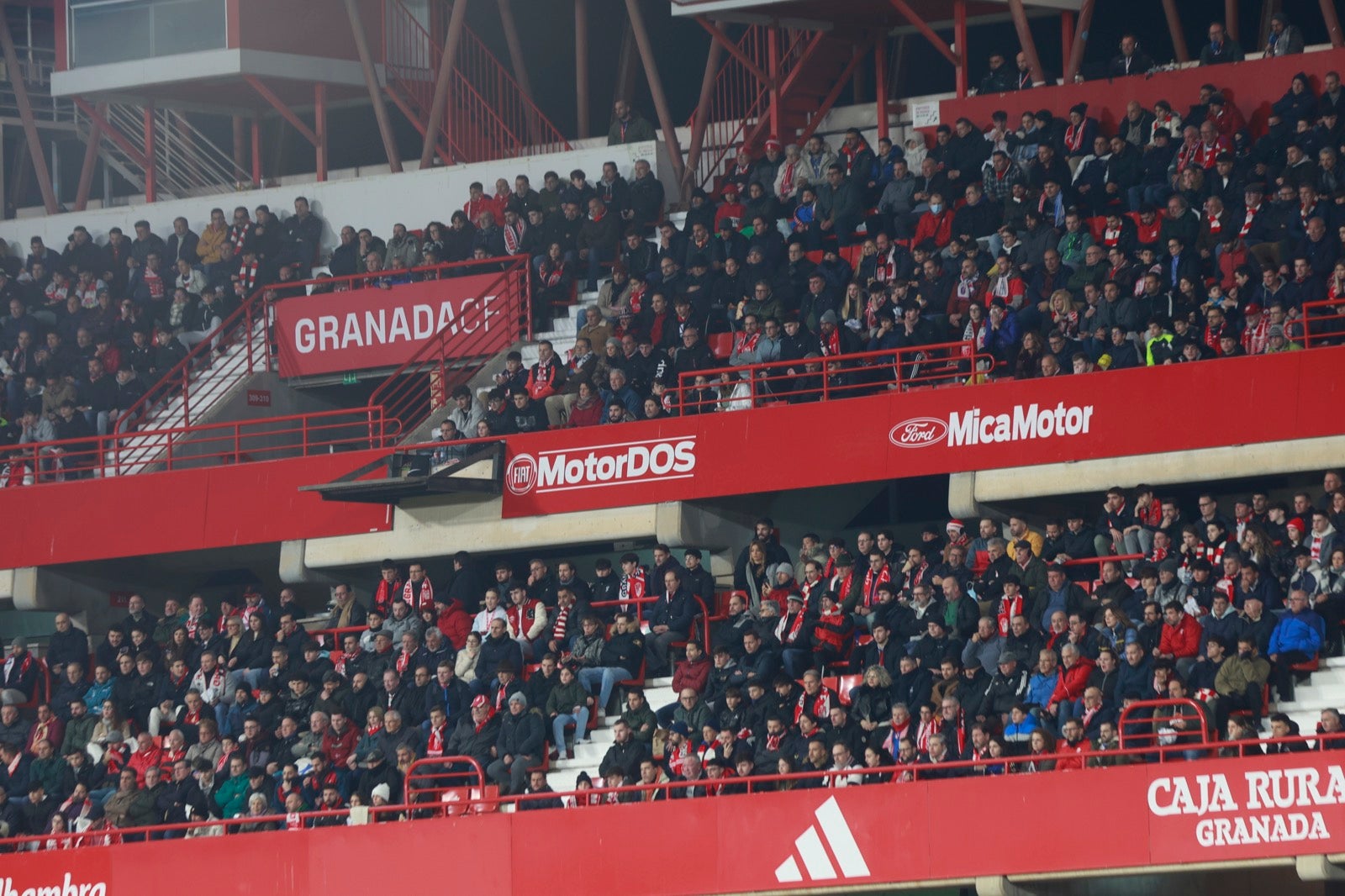 Encuéntrate en Los Cármenes durante el Granada-Atlético de Madrid