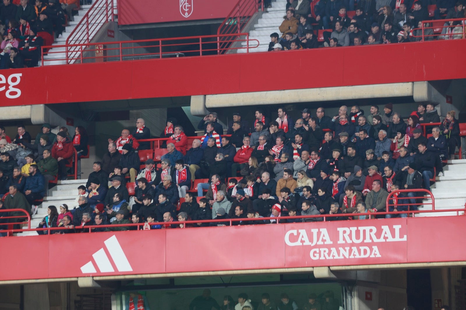 Encuéntrate en Los Cármenes durante el Granada-Atlético de Madrid