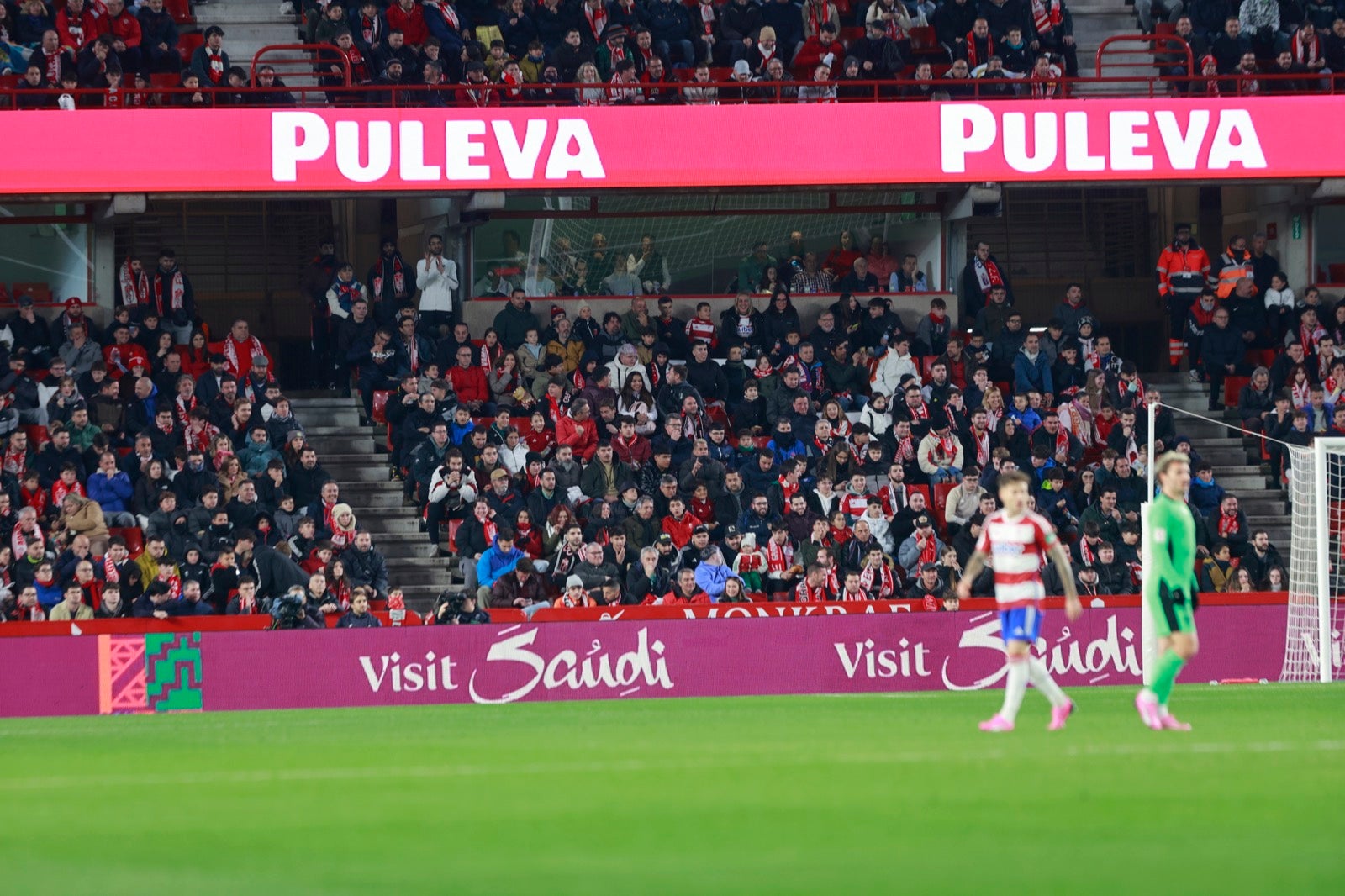 Encuéntrate en Los Cármenes durante el Granada-Atlético de Madrid