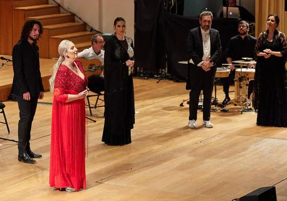 Mariola Cantarero, Kiki Morente, Marina Heredia, José M. Zapata y Diana Navarro, en el Auditorio Manuel de Falla.