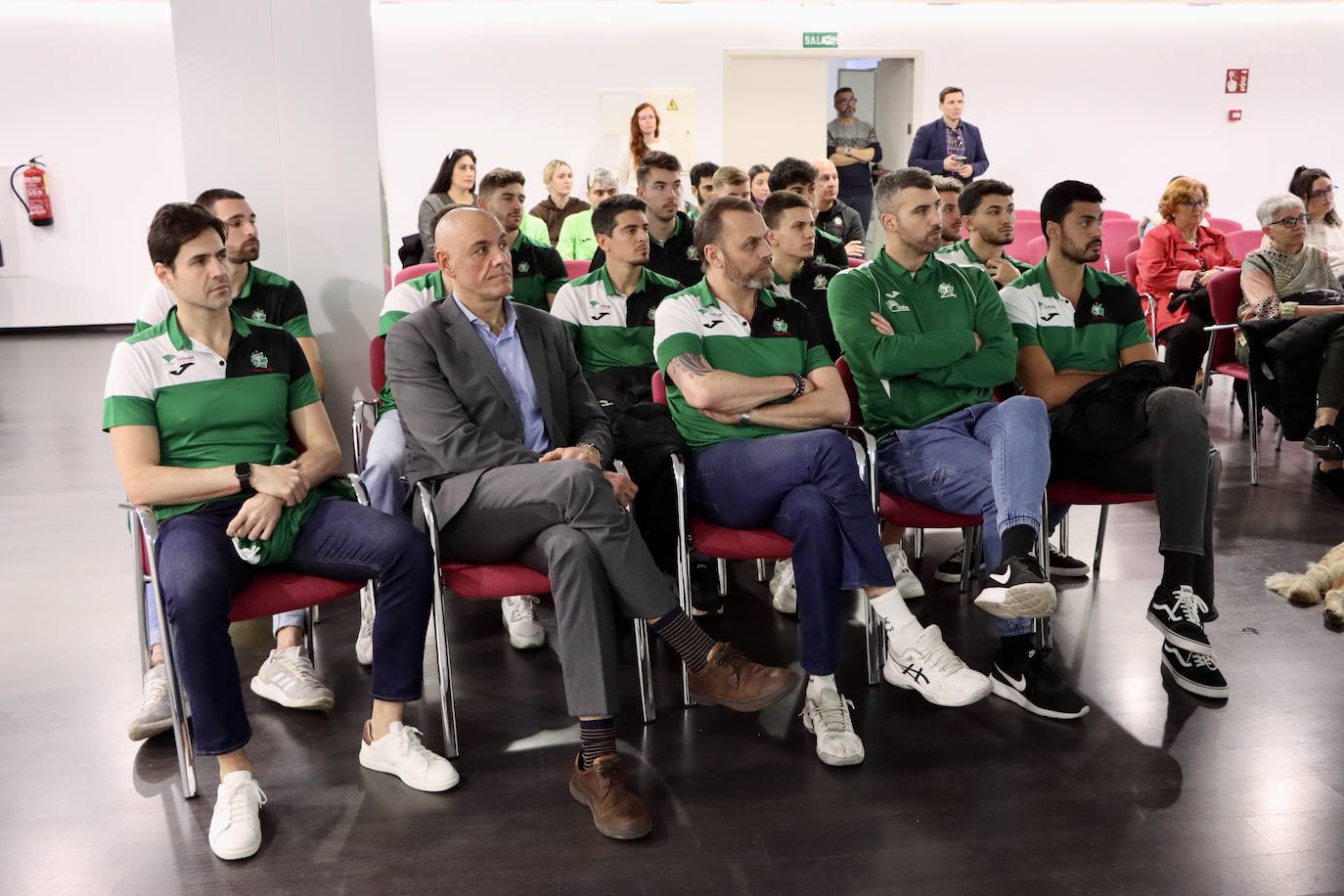 Unicaja Costa de Almería quiere dar visibilidad al autismo