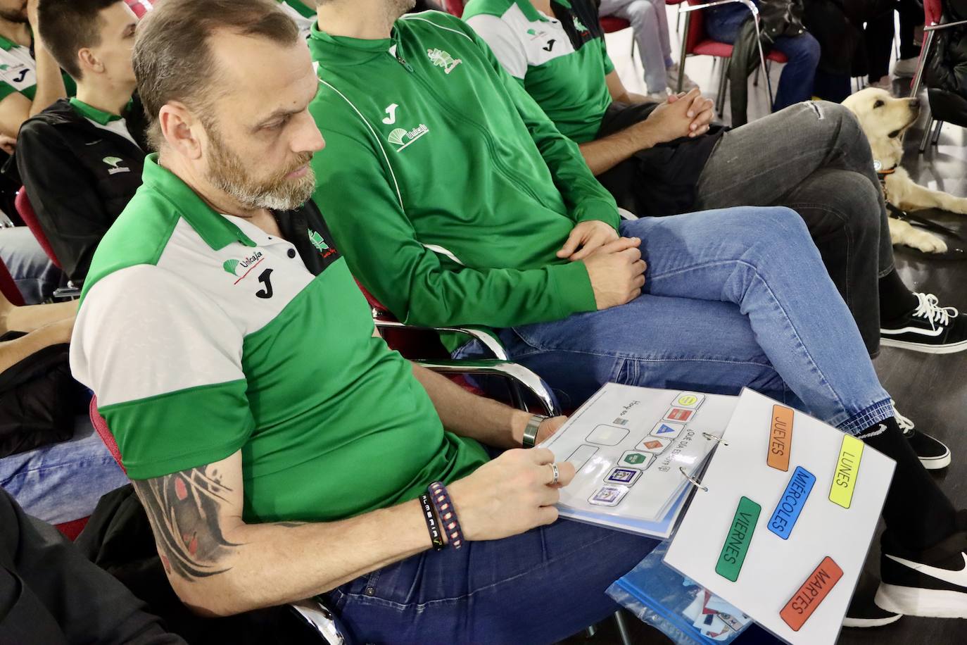 Unicaja Costa de Almería quiere dar visibilidad al autismo