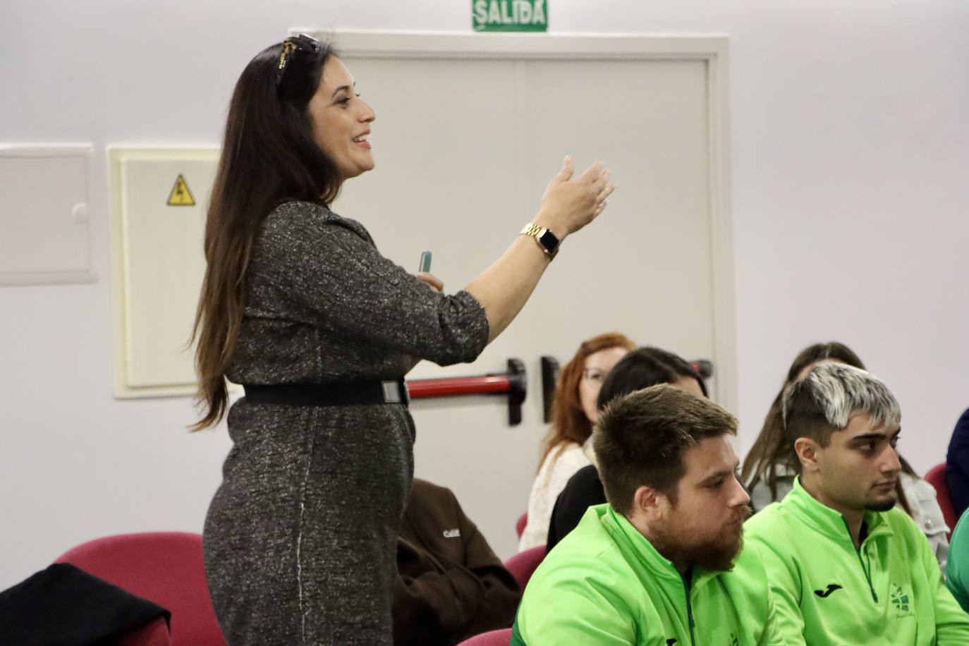 Unicaja Costa de Almería quiere dar visibilidad al autismo