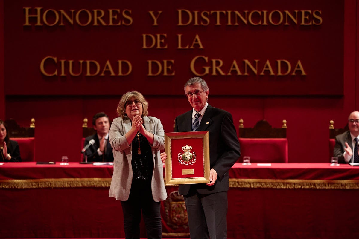 Granada entrega sus Honores y Distinciones de la Ciudad