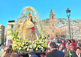 Virgen de las Mercedes procesionando por la fiesta de la Candelaria.
