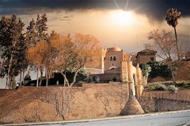 El castillo de Granada donde durmieron un rey español y el creador de Sherlock Holmes