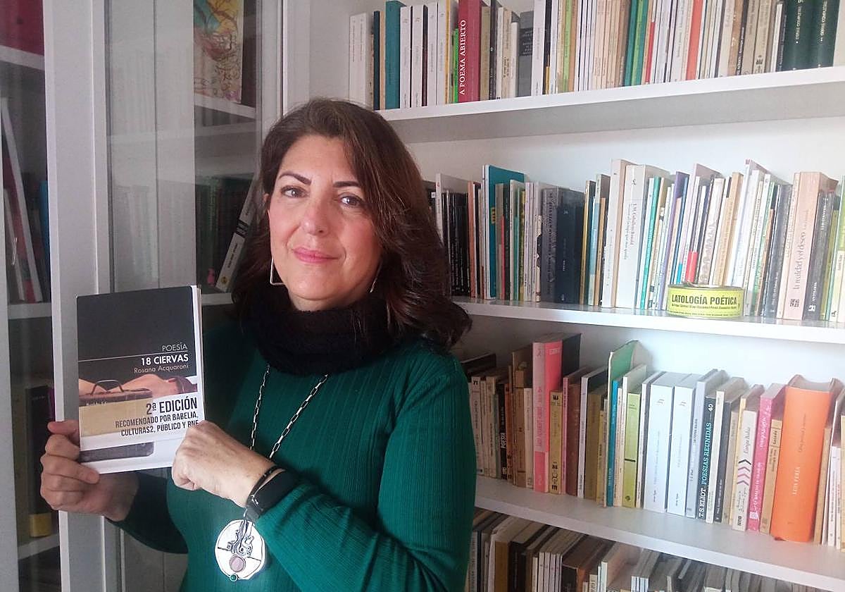 Rosana Acquaroni recala en Granada con su poemario 18 ciervas