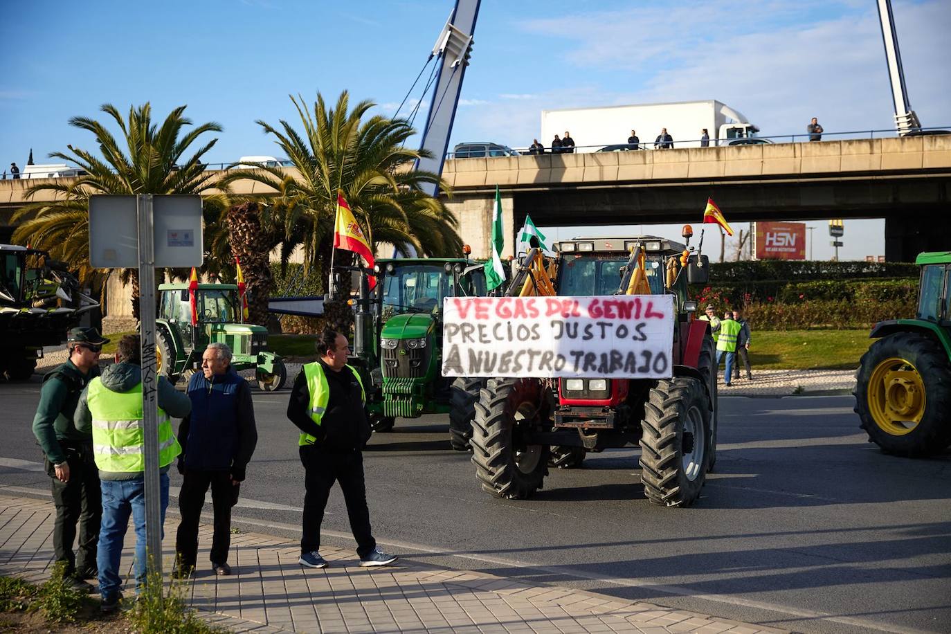 Las imágenes de la tractorada de Granada