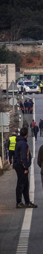 Imagen secundaria 2 - Corte en la A 44 y la A 308. 