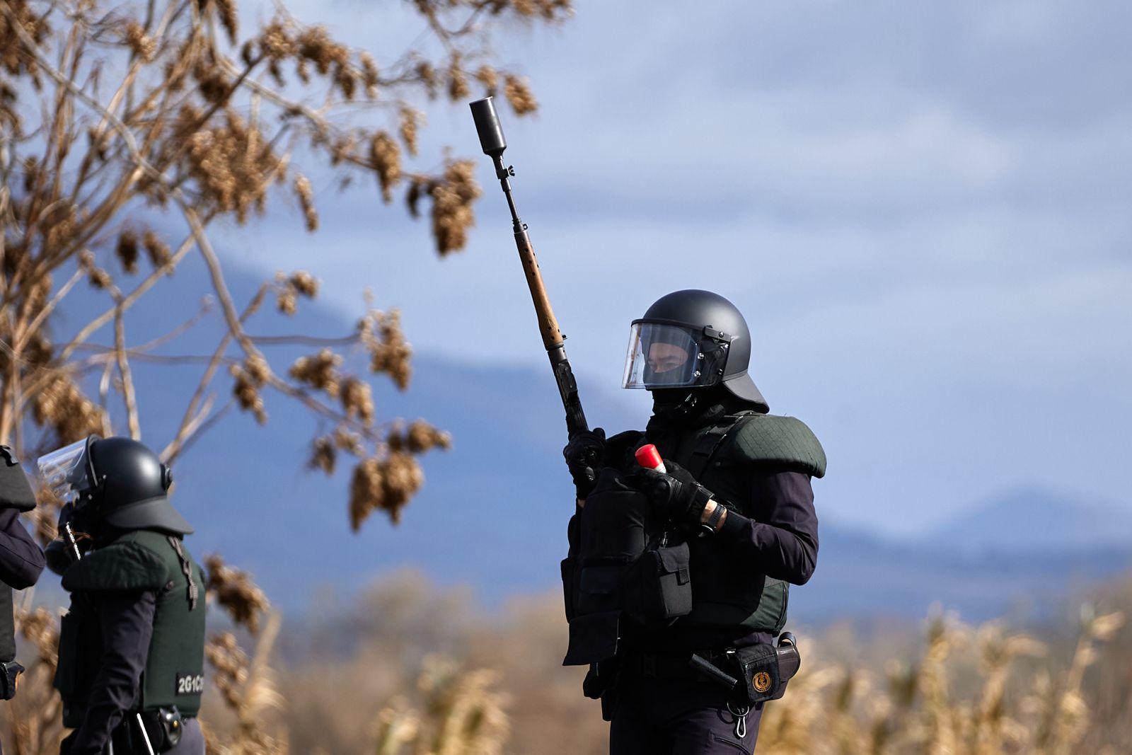 Las protestas de los agricultores de la A-92 en Huétor Tájar, en imágenes