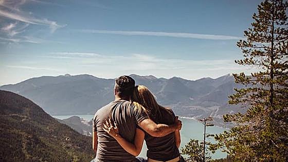 Accesorios divertidos que ayudan a fortalecer la conexión emocional en pareja