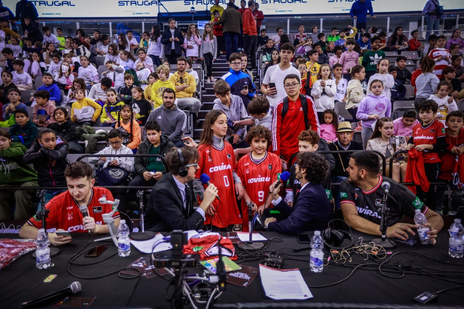 Las imágenes de los niños en el Fénix Game del Palacio de los Deportes