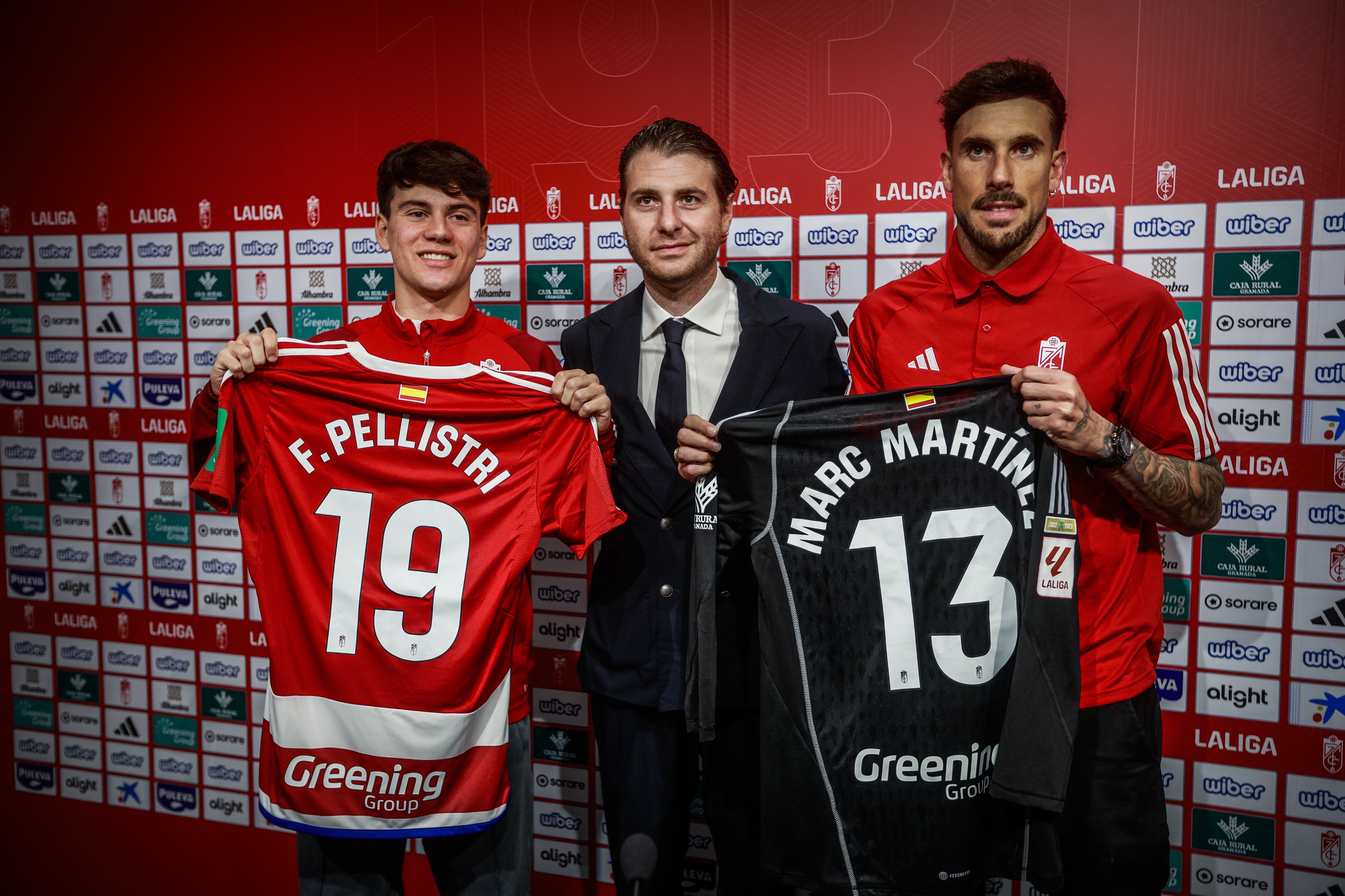 Las imágenes de la presentación de Pellistri y Marc Martínez