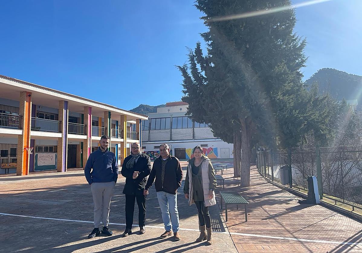 Visita del subdelegado del Gobierno de España de Jaén a Orcera.