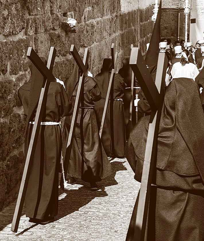 Imagen secundaria 2 - El fotógrafo y su trabajo cofrade.