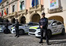 Policía Local de Almería renueva su parque móvil.