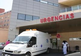 Trasladada al Hospital Materno-Infantil «muy grave» la niña del incendio de Linares