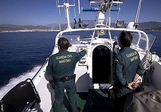 Dos agentes del Servicio Marítimo de la Guardia Civil, de archivo.