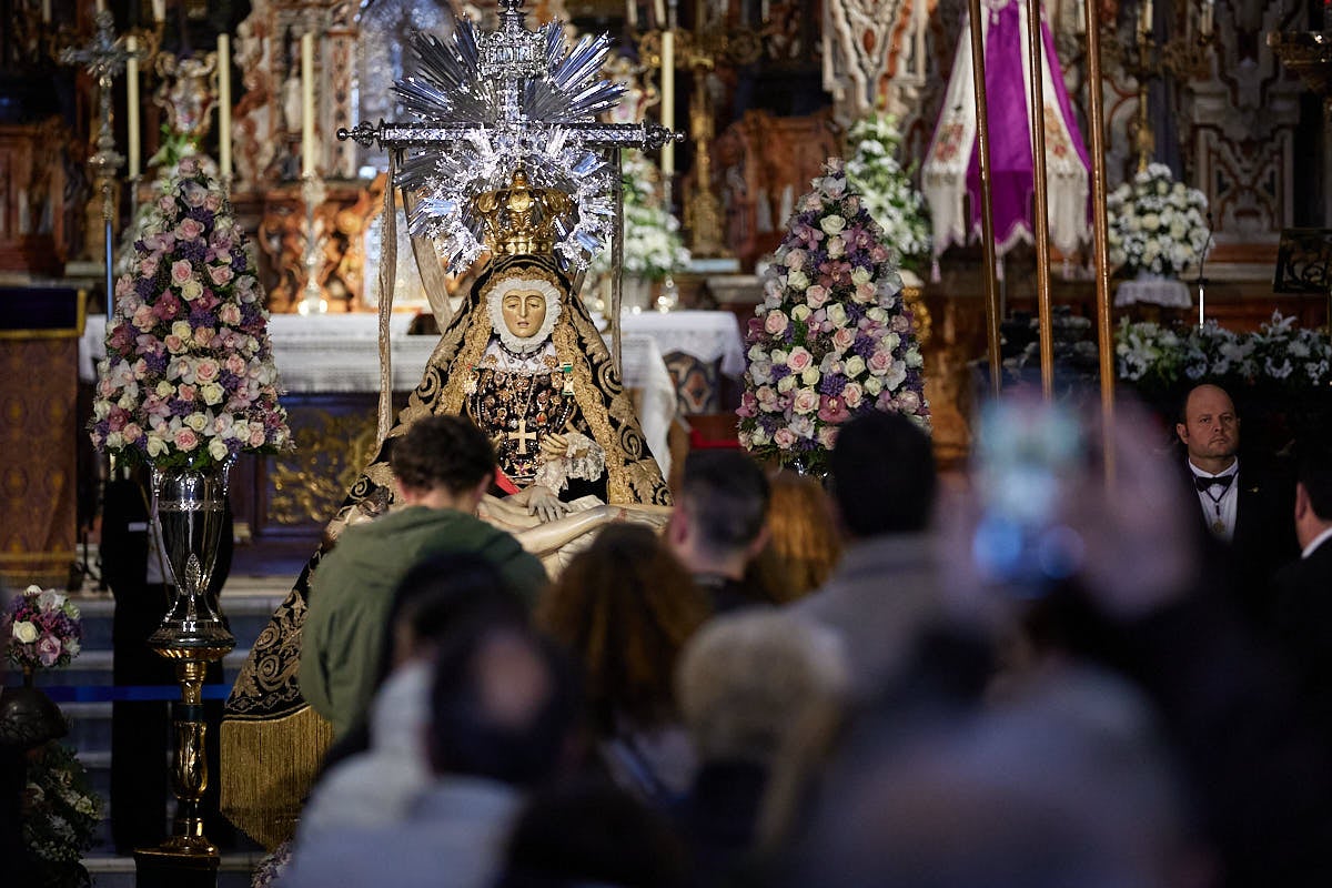 Las imágenes de la Virgen de las Angustias tras su restauración