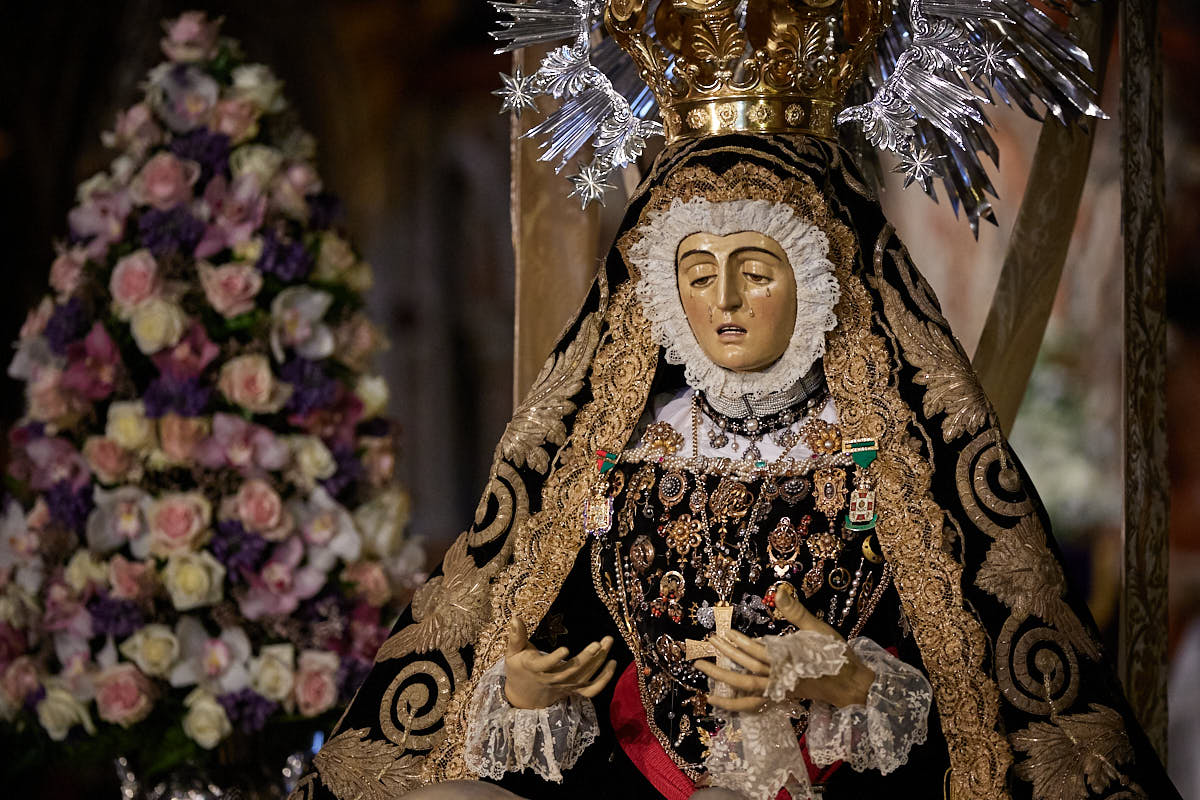 Las imágenes de la Virgen de las Angustias tras su restauración