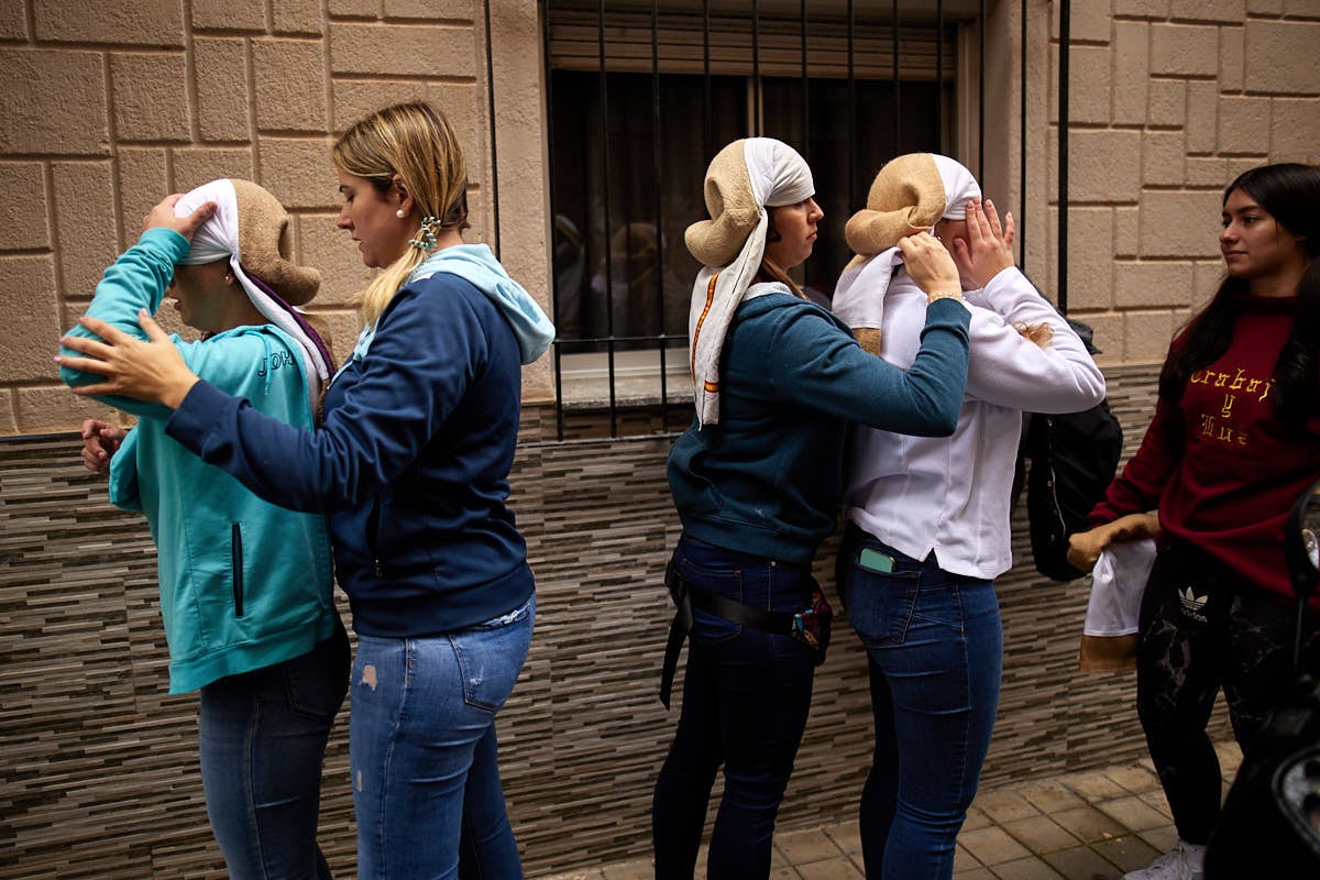 Dentro del ensayo de las costaleras del Trabajo