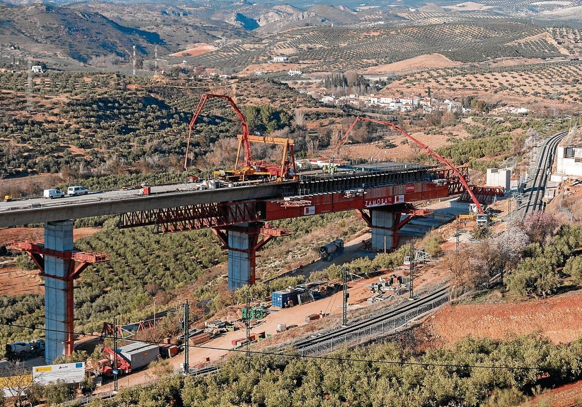 Ave En Granada Adjudicada Por Millones La Plataforma Del Tramo