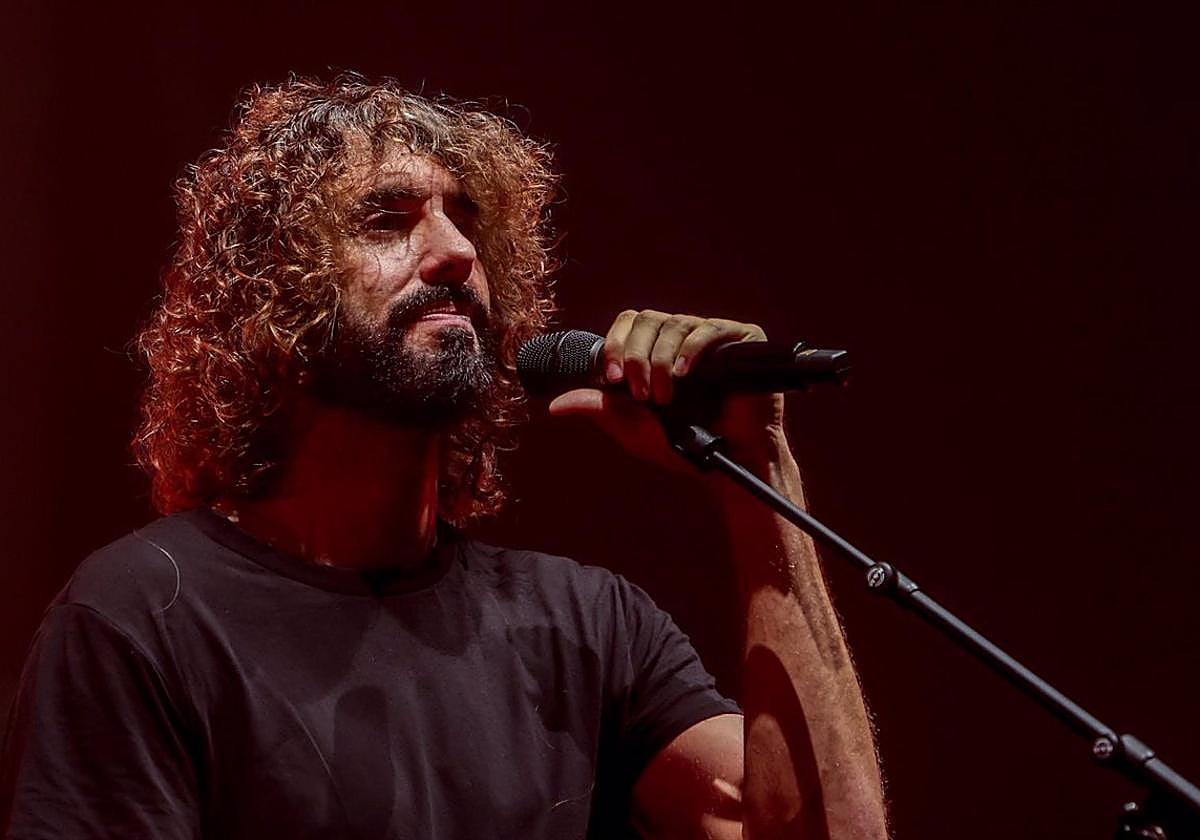 Mikel Izal, en concierto.