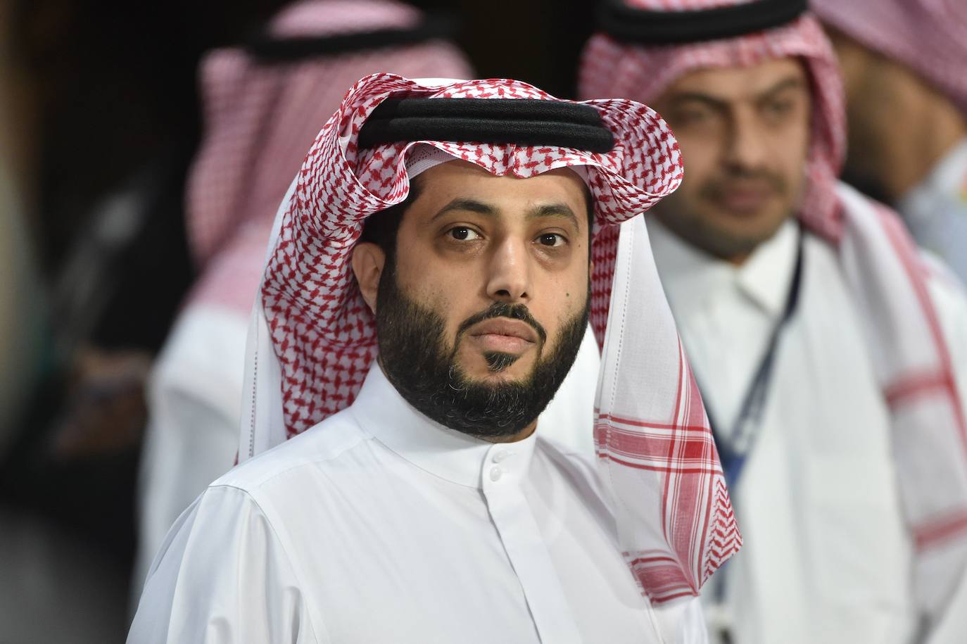 Turki Al-Sheikh está pendiente de la ayuda para empezar a trabajar para la próxima temporada.