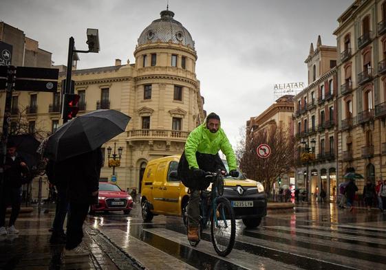 Lluvia en Granada capital este fin de semana