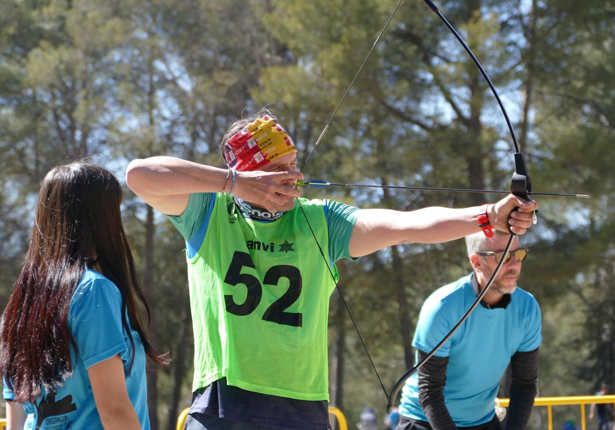 Tiro con arco durante el raid del IES Montevives.