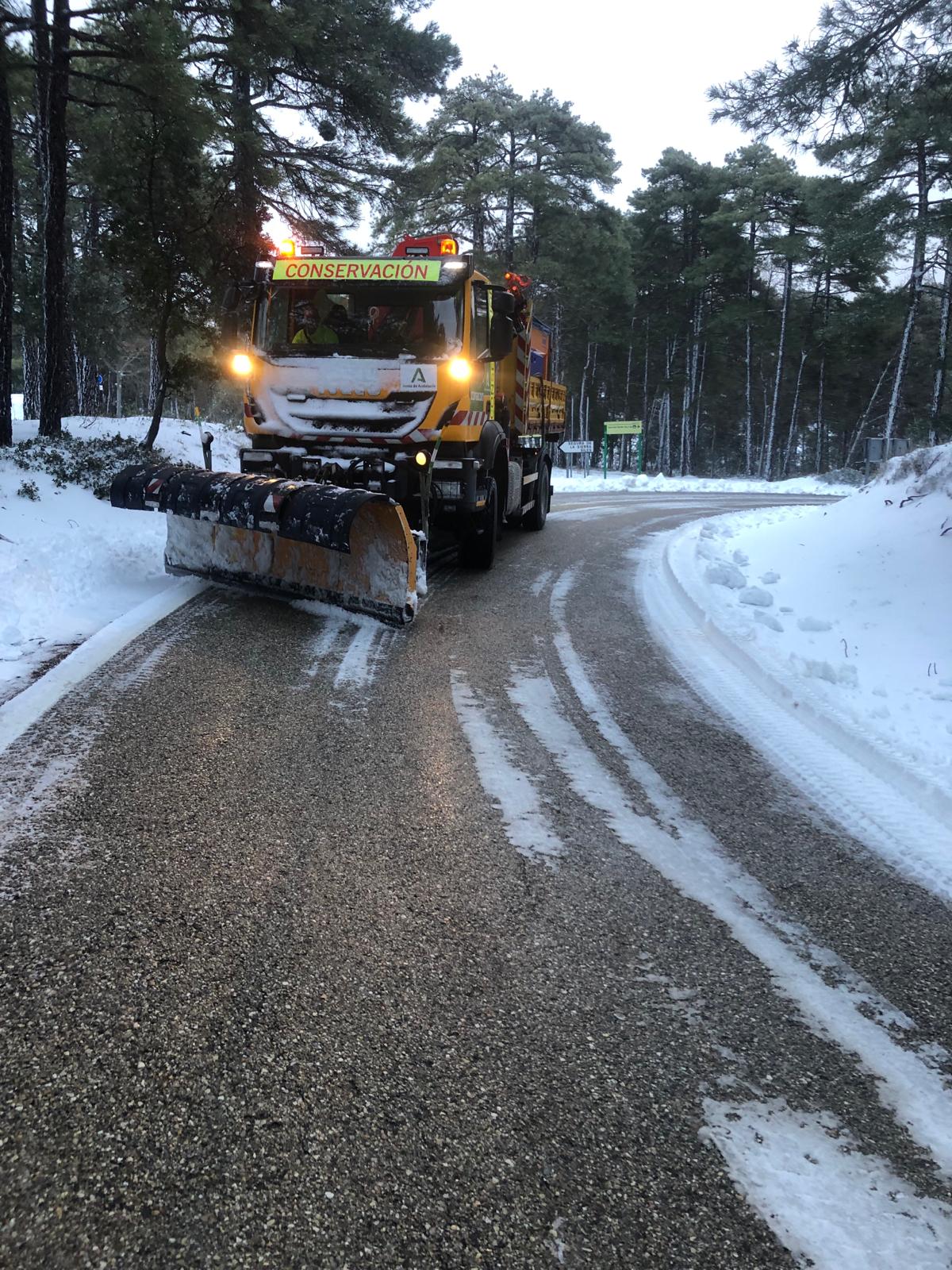 Dispositivo de la Junta en la carretera A-319 que ataviese el Parque Natural de Cazorla Segura y las Villas.