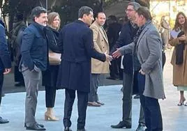 Camacho y Vallejo, de JM+, acudieron en enero de 2022 a saludar al presidente andaluz.
