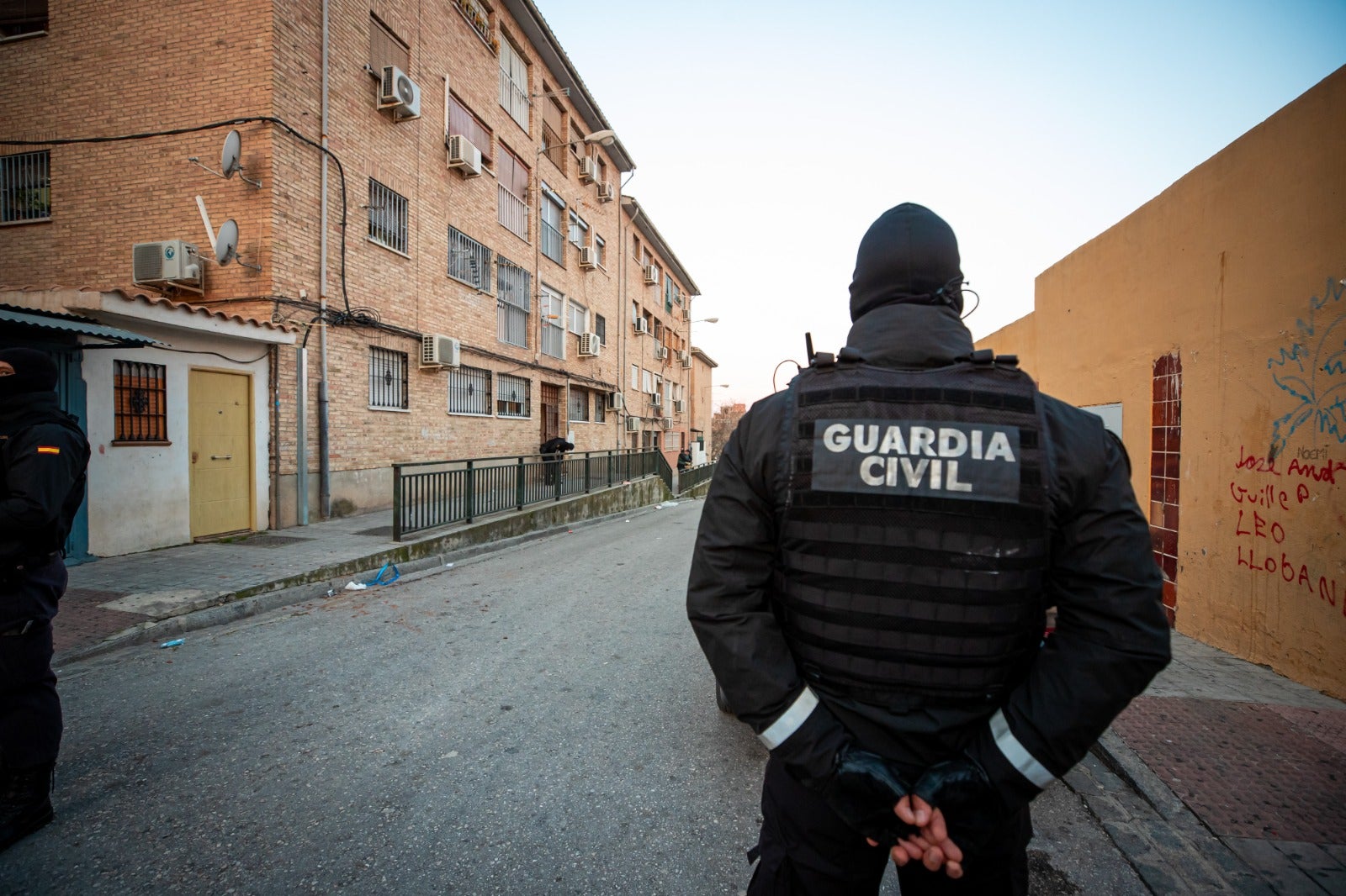 Las imágenes de la operación antidroga en la zona Norte de Granada