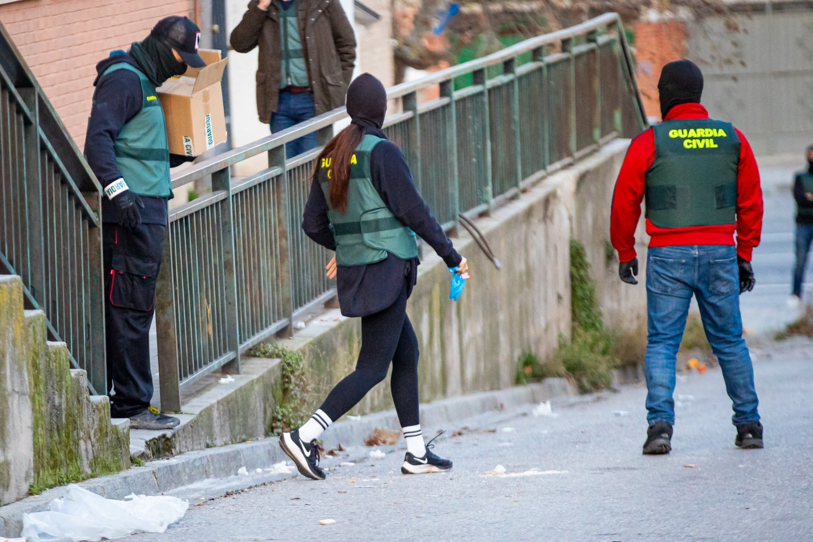 Las imágenes de la operación antidroga en la zona Norte de Granada