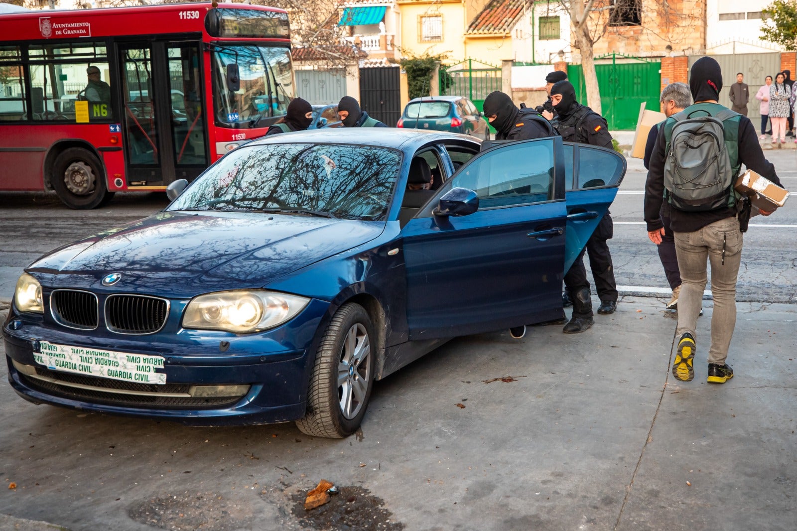 Las imágenes de la operación antidroga en la zona Norte de Granada