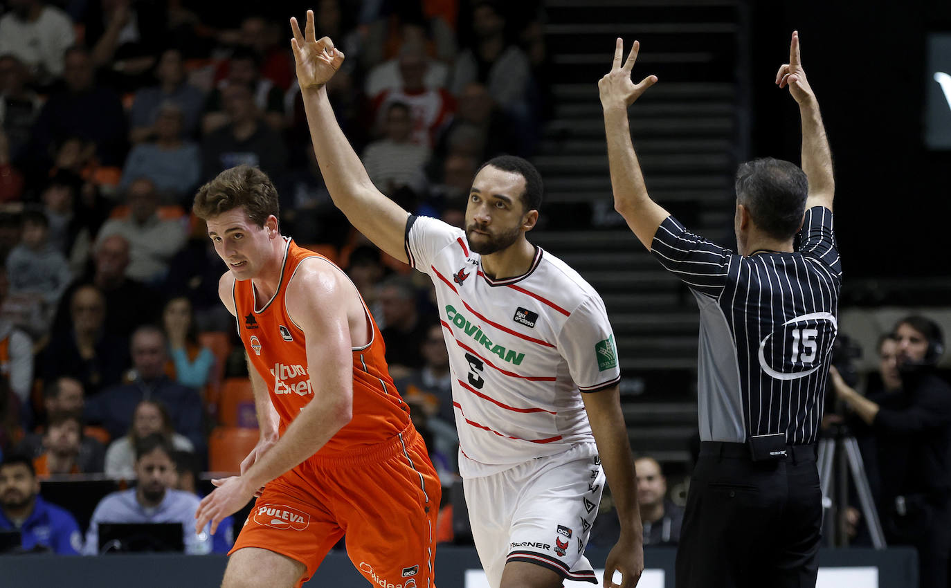 El Covirán ganó en Valencia un sábado a las seis.