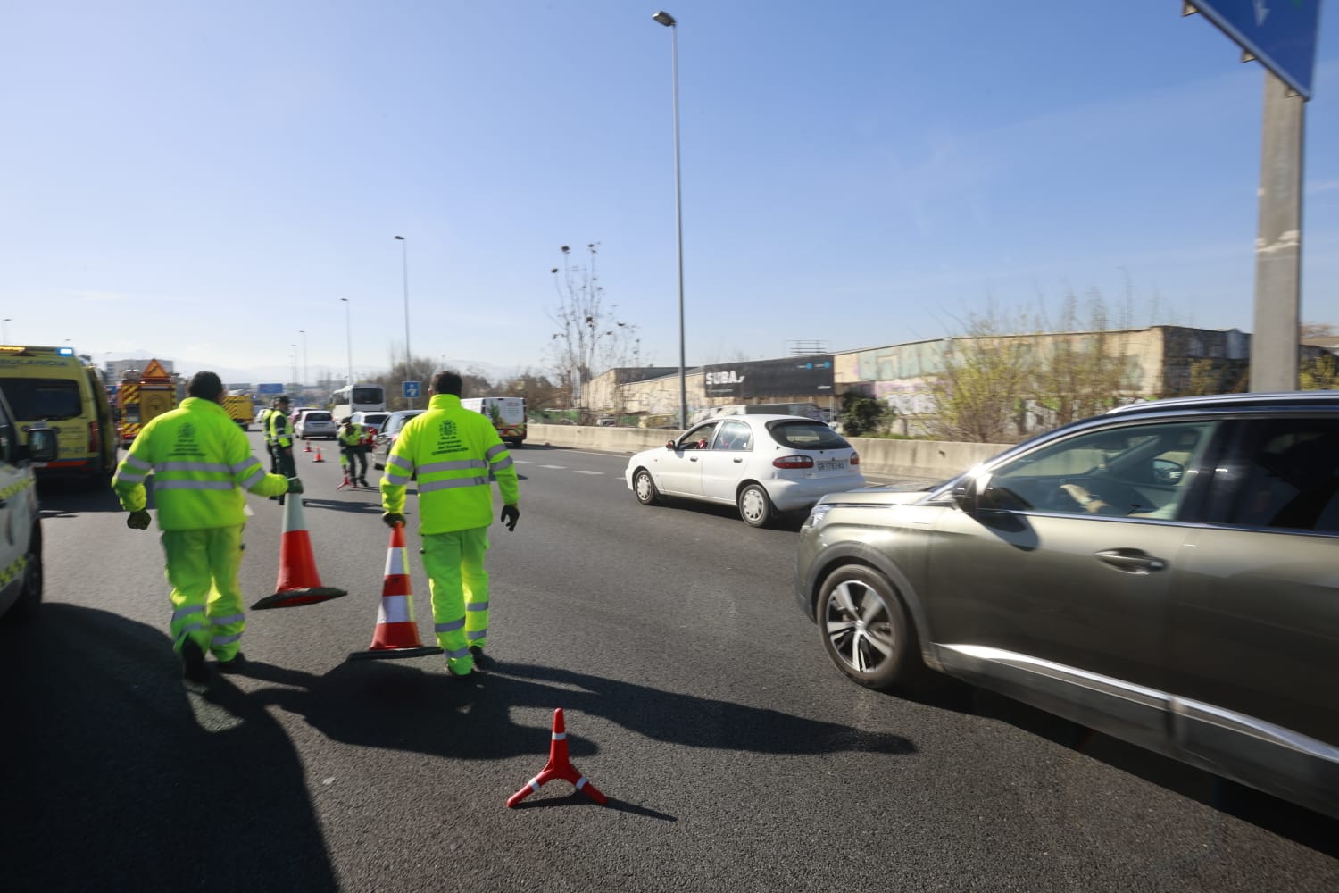 Espectaculares imágenes de un accidente en la autovía de Granada