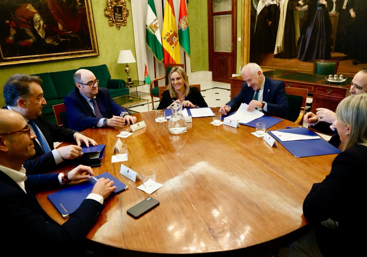 El Centro de Atención al Costalero, en su sede de San Matías desde el Domingo de Ramos