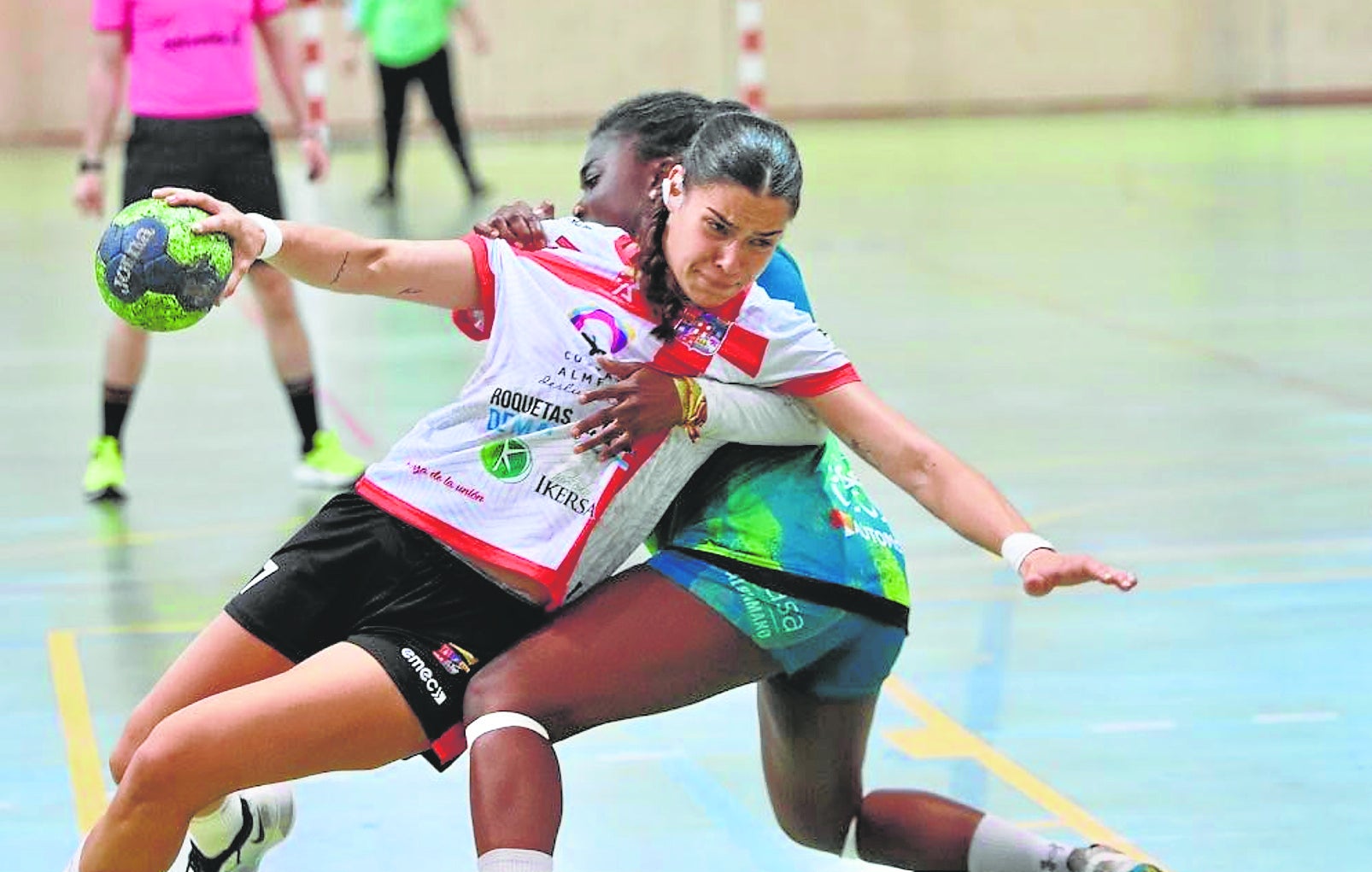 Las almerienses no pudieron sumar nada positivo ante uno de los equipos con mayor presupuesto de la categoría.