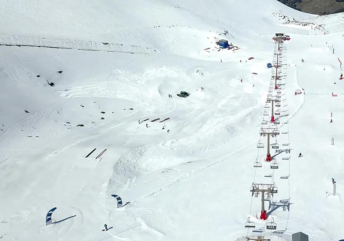 Sierra Nevada amplía el nuevo snowpark para la primavera