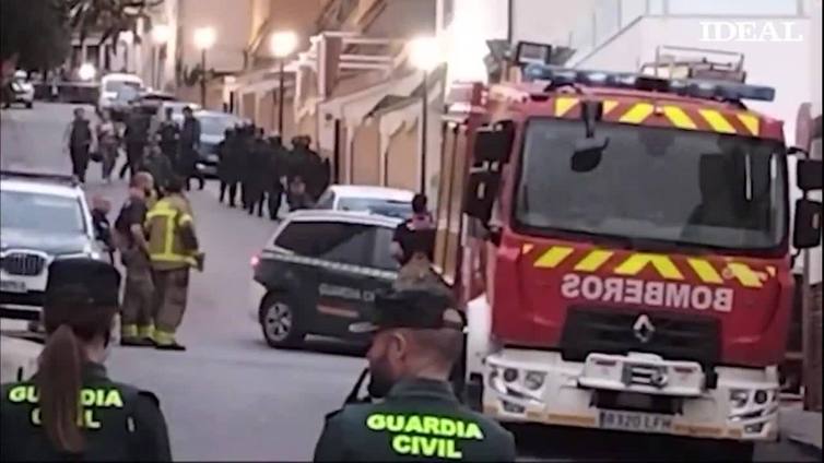 La Guardia Civil desaloja al vecino atrincherado durante ocho horas en Las Gabias
