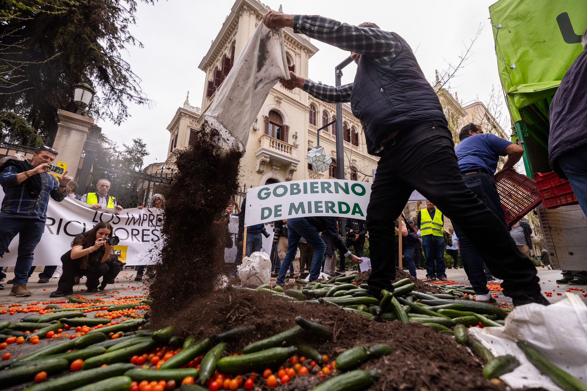 La tractorada de Granada, en imágenes