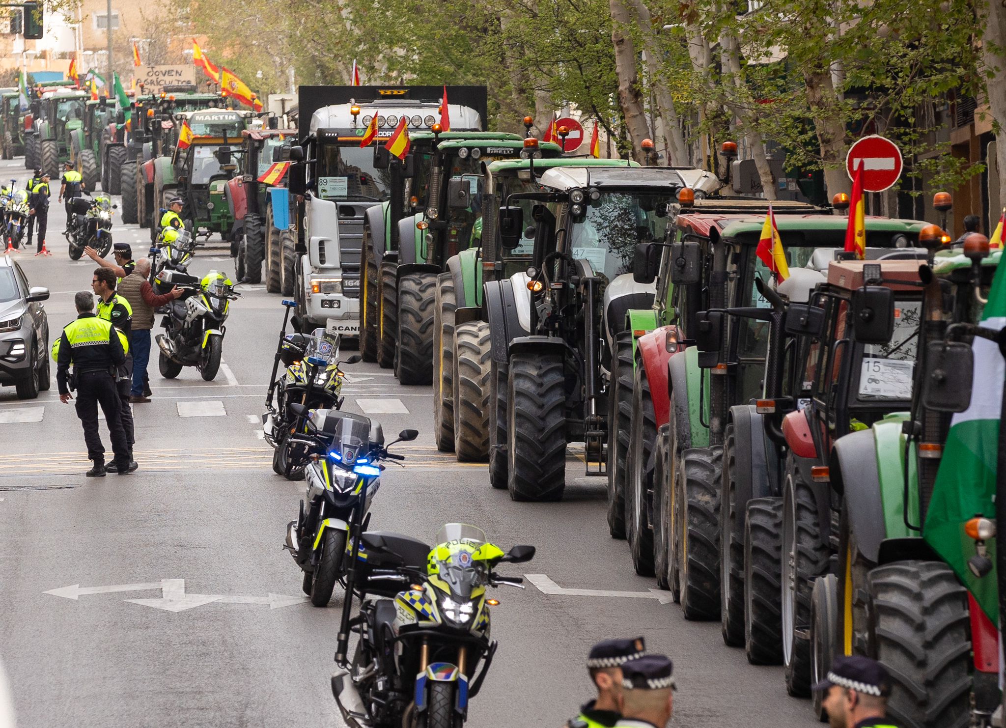 La tractorada de Granada, en imágenes