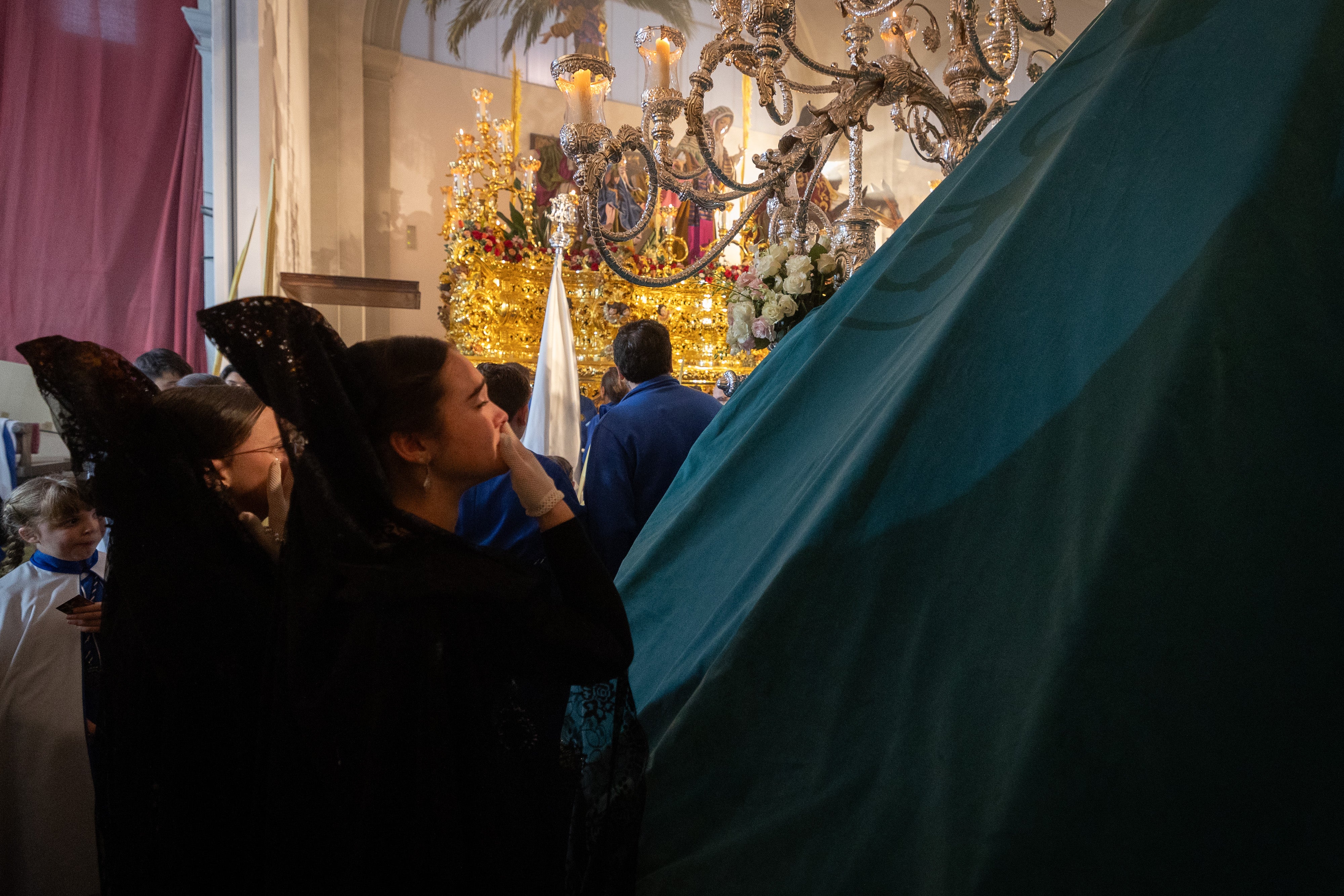 Las imágenes más íntimas y sorprendentes del Domingo de Ramos en Granada