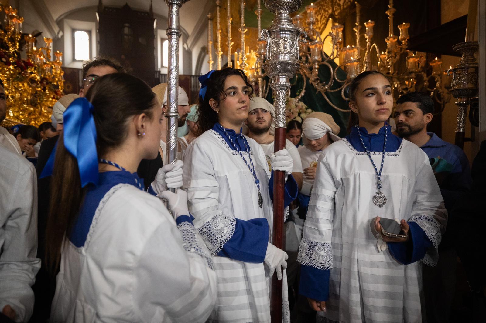 Las lágrimas de la Borriquilla de Granada, en fotos