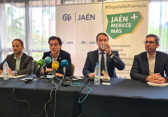 Erik Domínguez, Agustín González, Manuel Carlos Vallejo y Juanma Camacho, este martes.