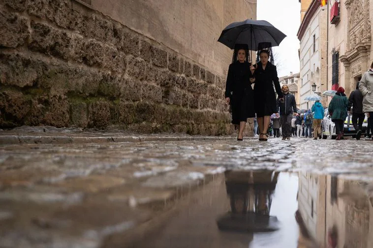 Previsión actualizada por horas en Granada este jueves Santo: Aemet cambia el pronóstico