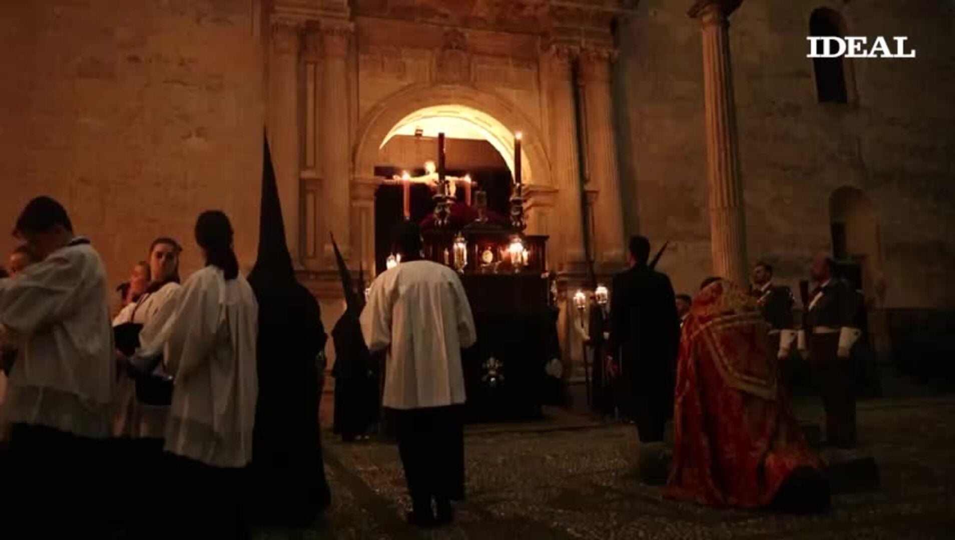 El Silencio cierra el Jueves Santo de Granada