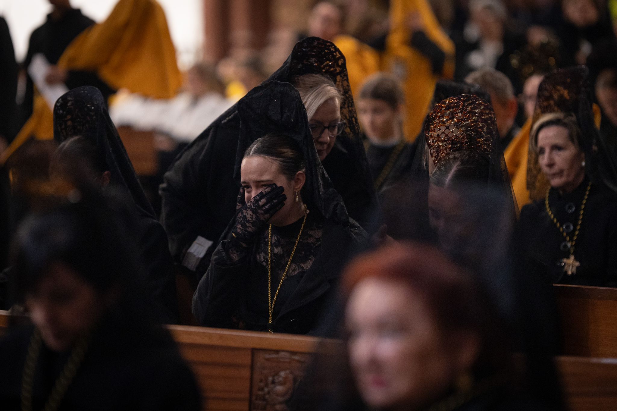 Las imágenes de un Viernes Santo de emoción en Granada