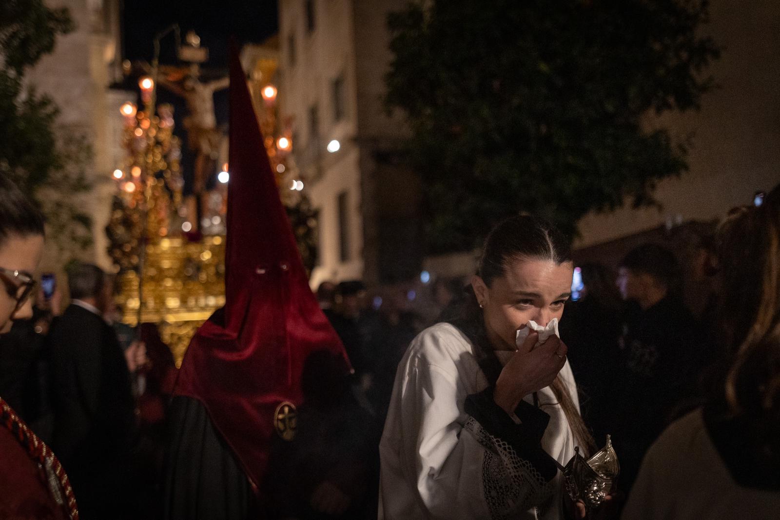 Las imágenes de un Viernes Santo de emoción en Granada